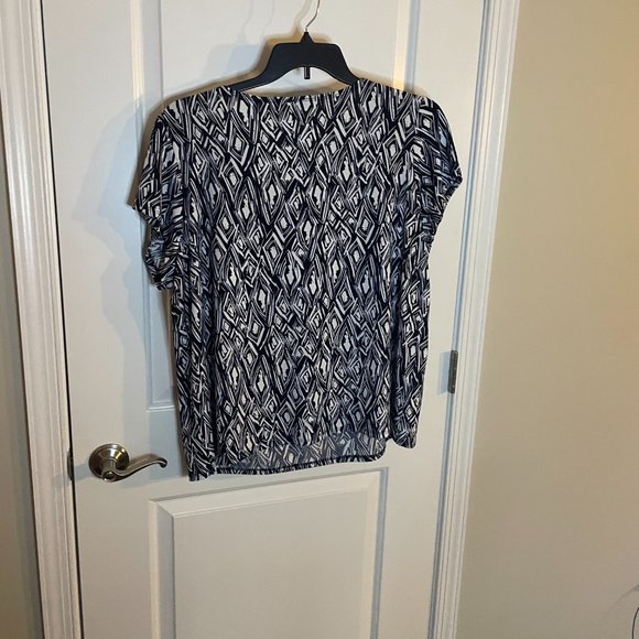 Women's Polyester Navy and White Blouse - Picture 3 of 3